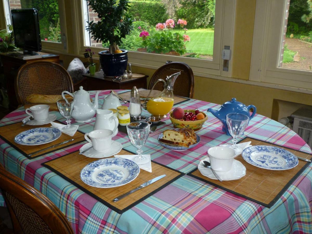 Au Vieux Cedre Bed and Breakfast Mouvaux Exteriör bild